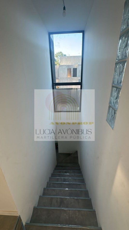 CASA EN COMPLEJO CERRADO
