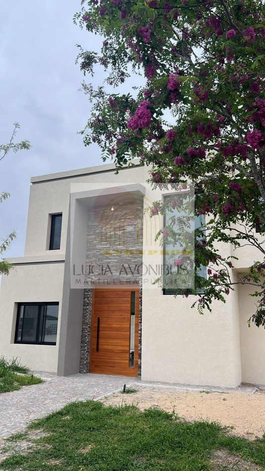 CASA BARRIO SAN SEBASTIAN