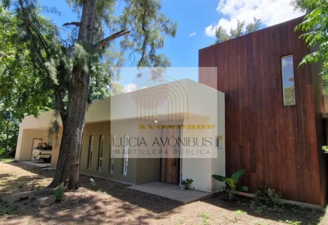 HERMOSA CASA PARQUE JULARO